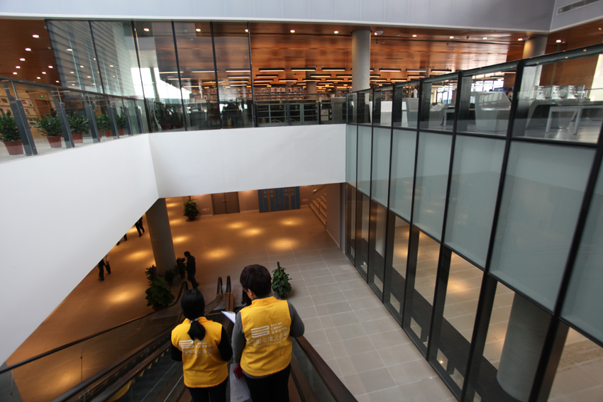 2013年2014年連續2年成功中標深圳市寶安區圖書館標簽